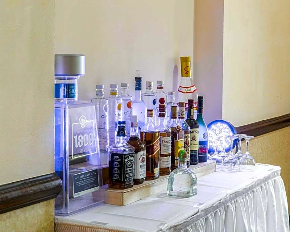 Clarion Hotel Somerset - New Brunswick