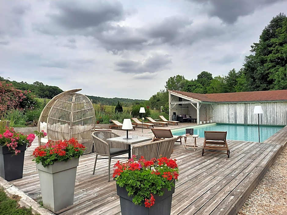 CHARME AU FIL DE L'EAU