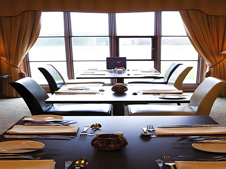 Leasowe Castle Hotel