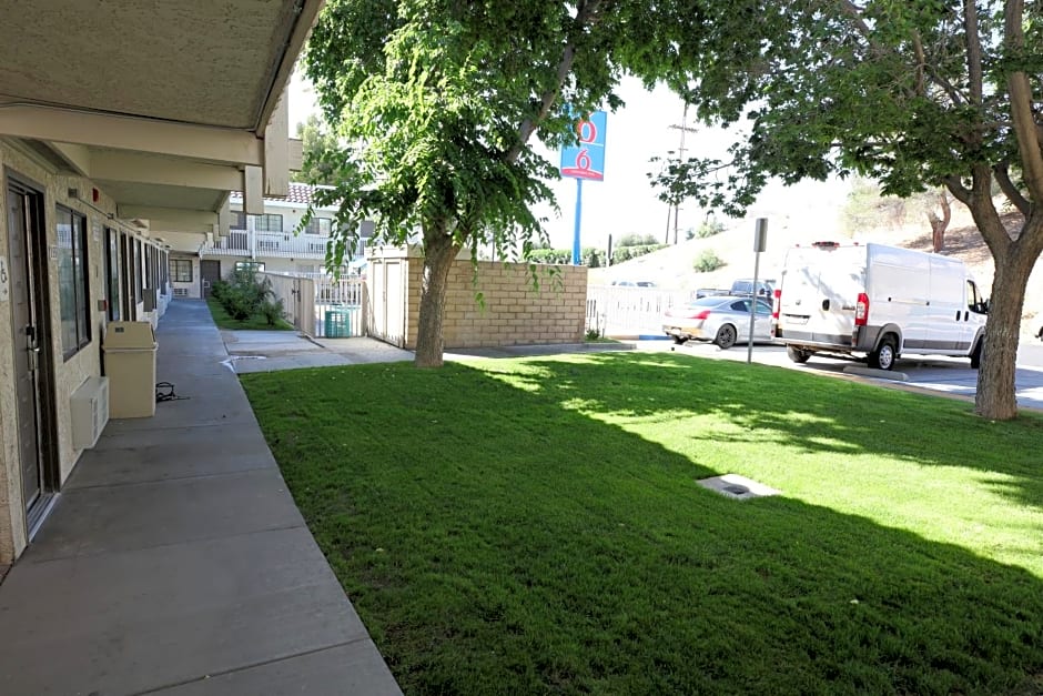 Motel 6-Barstow, CA