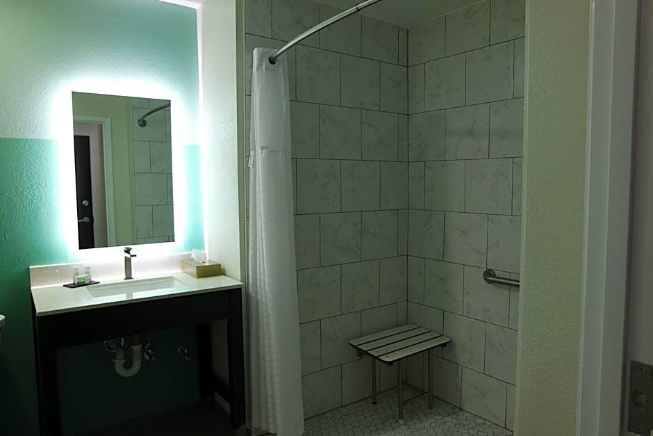 Wingate by Wyndham Kings Bay Naval Base / I-95