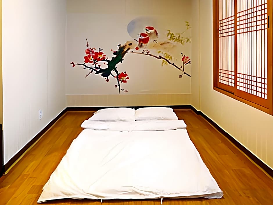 Anmyeondo Plaza Hotel