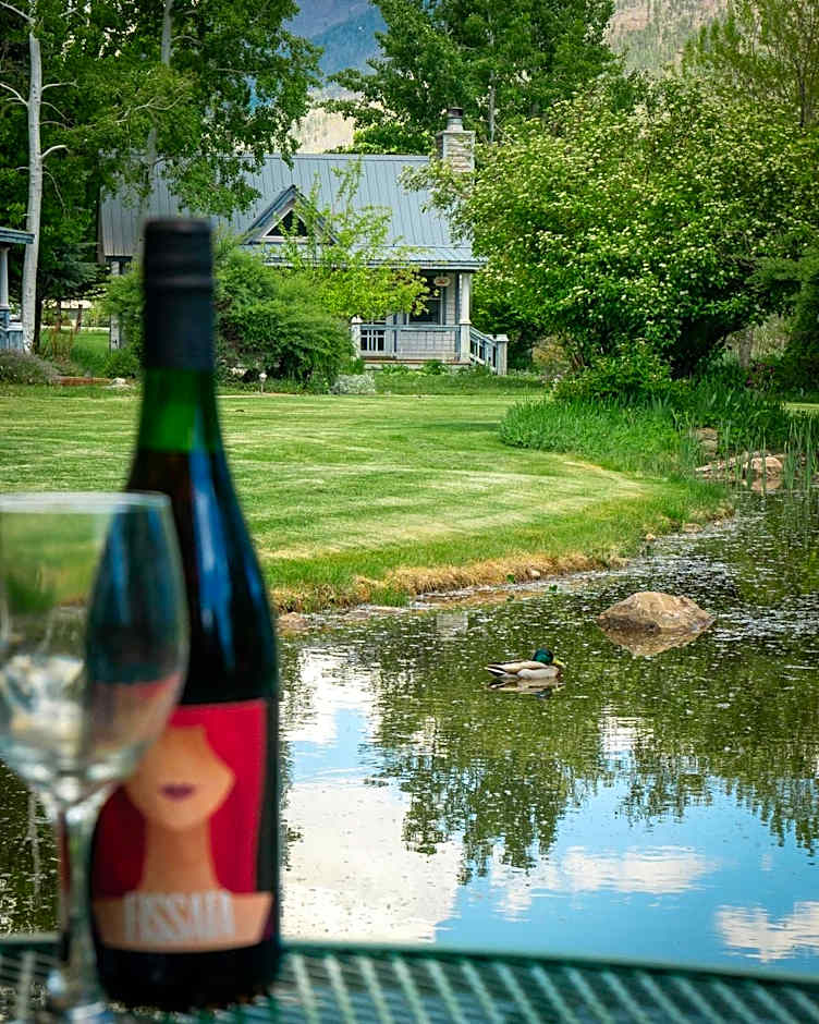 Apple Orchard Inn
