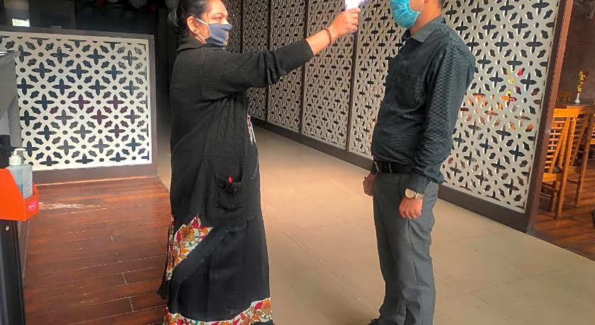 Spring Sky Mughalsarai by ShriGo Hotels