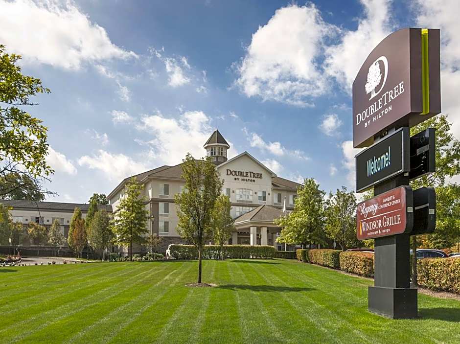 DoubleTree by Hilton Hotel Nanuet