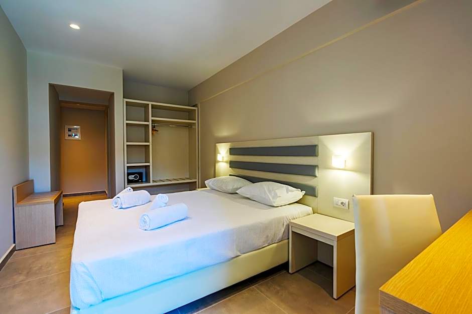 CNic Gemini Hotel
