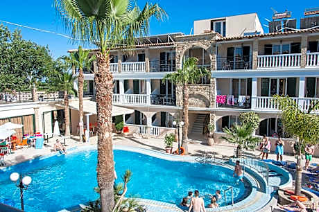 Zante Plaza Hotel & Apartments