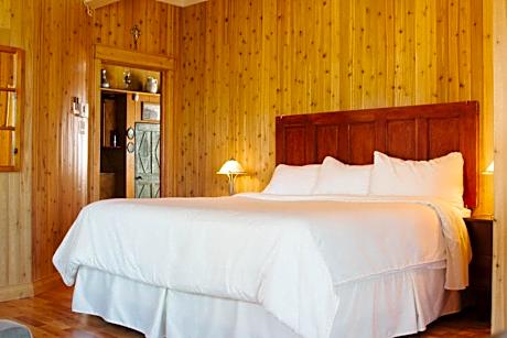 One-Bedroom Apartment with Sea View