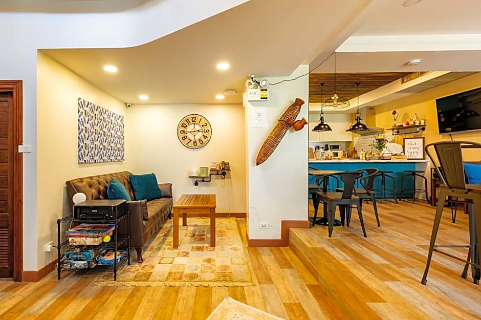 Maneeya Park Residence