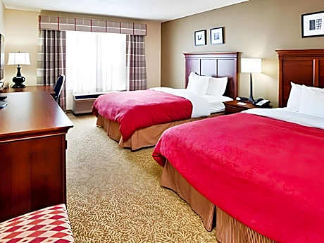 2 Queen Beds, Non-Smoking, Accessible