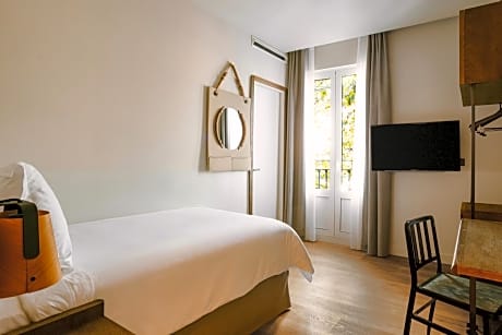 Quadruple Room with Balcony