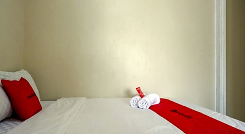 RedDoorz near RSUD Kudus