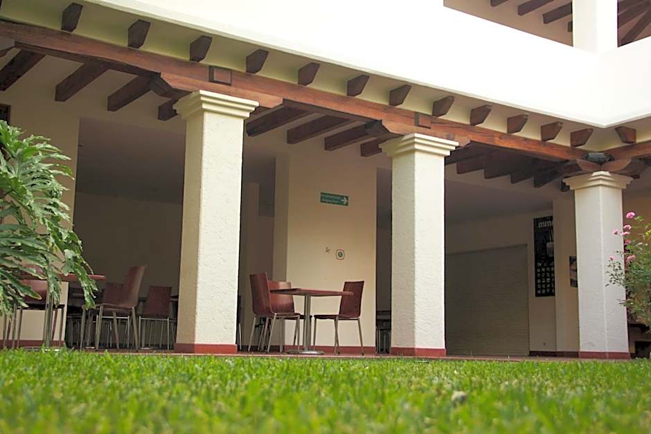 Paulina Youth Hostel