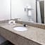Days Inn & Suites by Wyndham Pasadena
