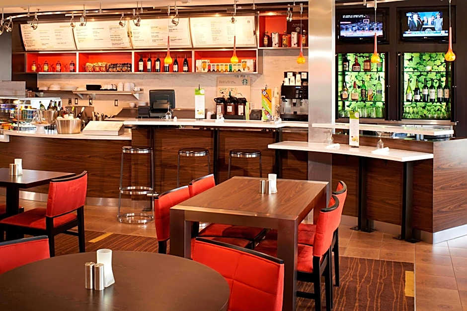 Courtyard by Marriott Toledo Airport Holland