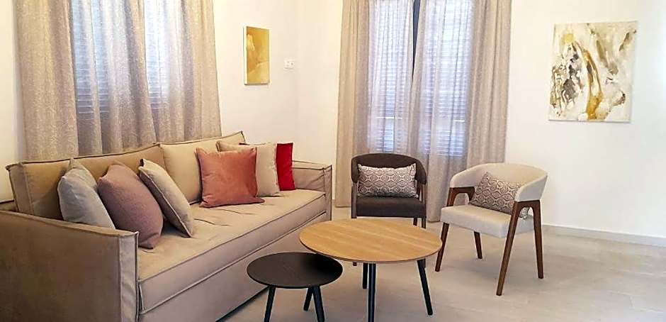 Edward Art Boutique Hotel