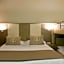 L'Hotel