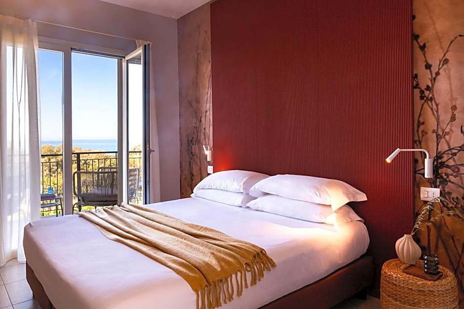 Luna Minoica Suites and Apartments