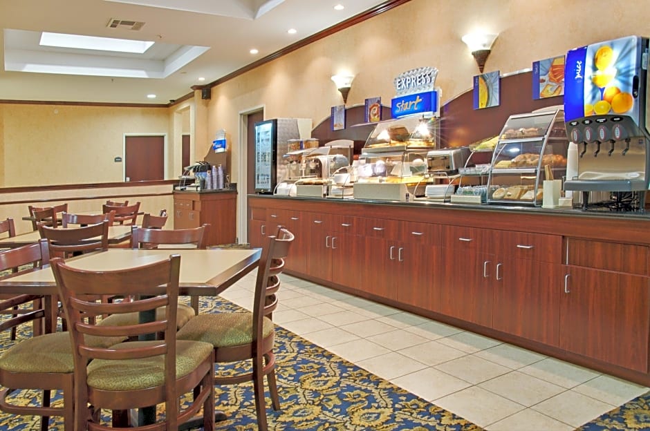 Holiday Inn Express Hotel and Suites Orange