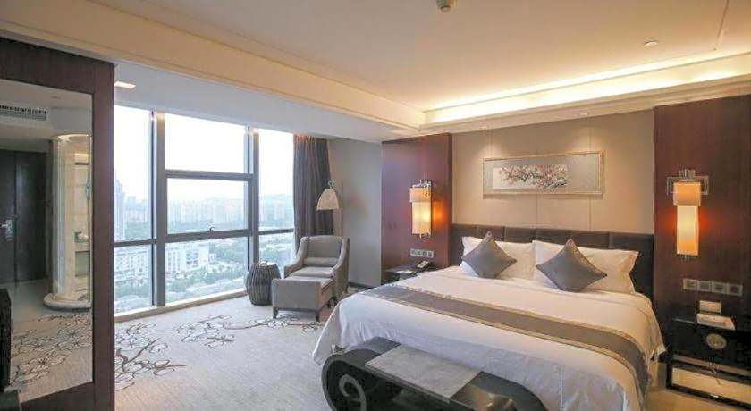Zhangjiagang Zhonglian GDH International  Hotel