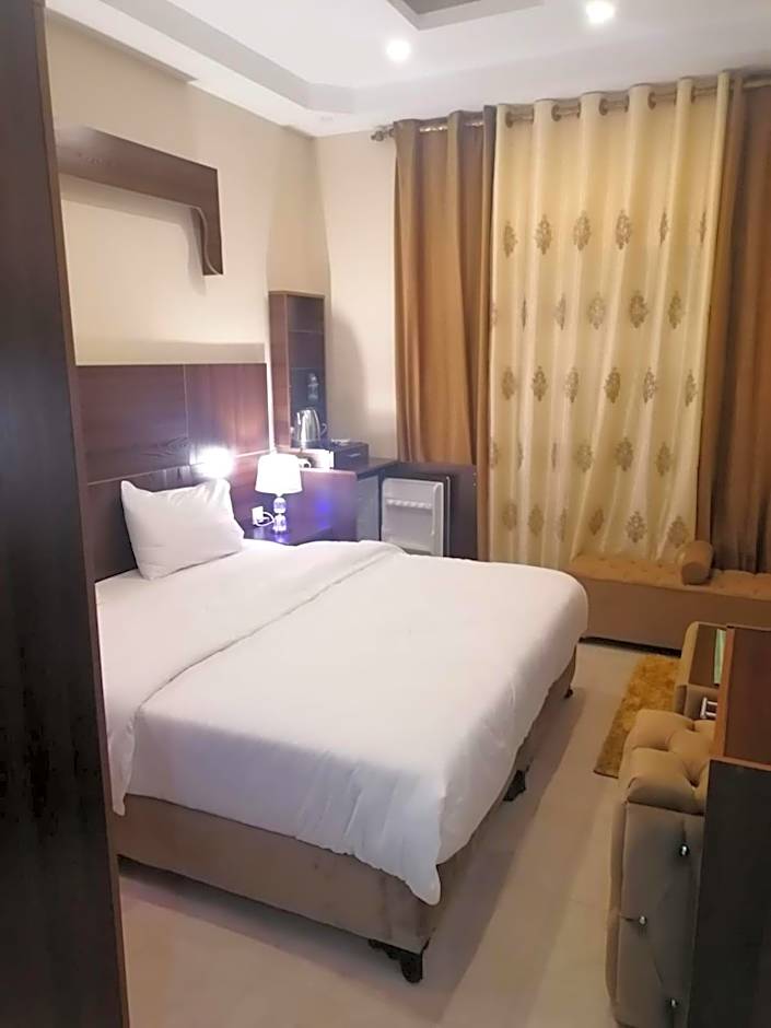 Nice View Hotel فندق الأطلالة الجميلة للعائلات فقط