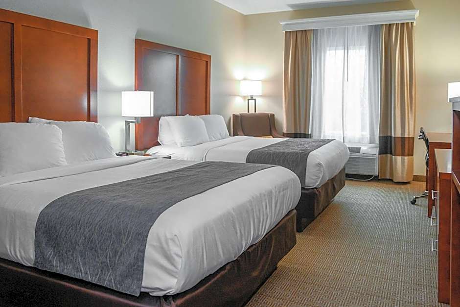 Comfort Inn & Suites Patriots Point