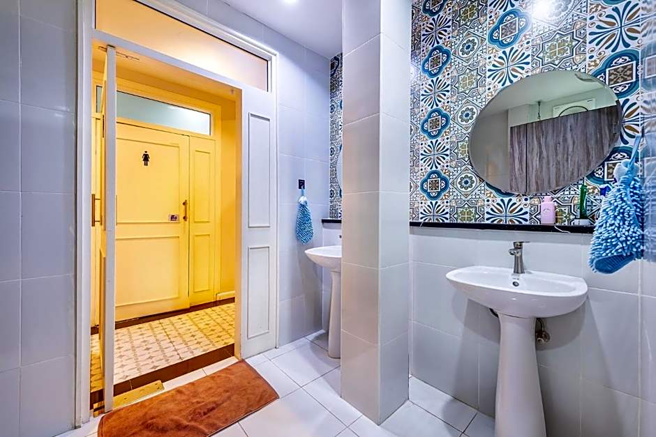 Visut House – Bangkok, NY