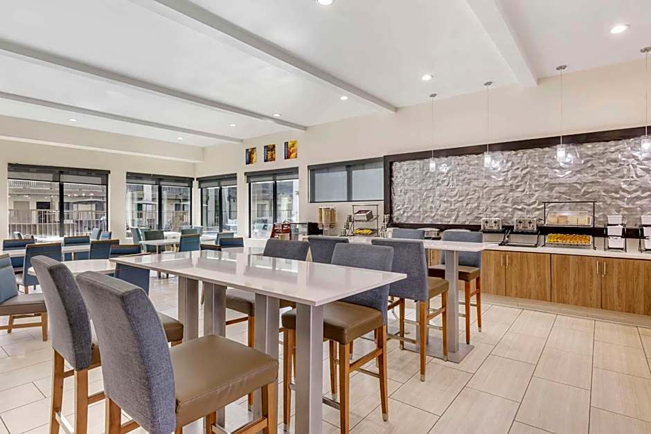 Best Western Carlsbad by the Sea