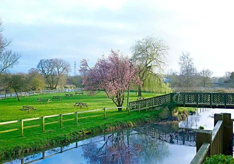 The Bridge House; BW Signature Collection