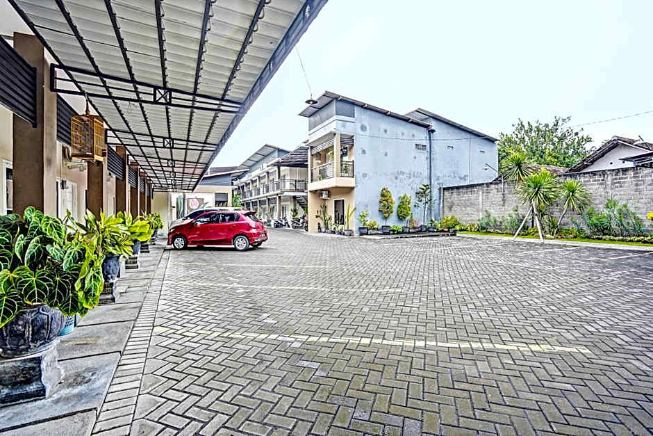 OYO Life 92190 Arya Guest House