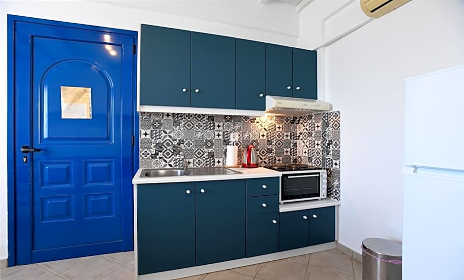 Nostos Beachfront Apartments & Studios