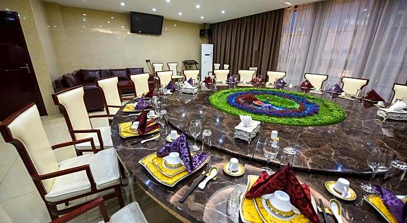 Kololo Courts Hotel And Restaurant