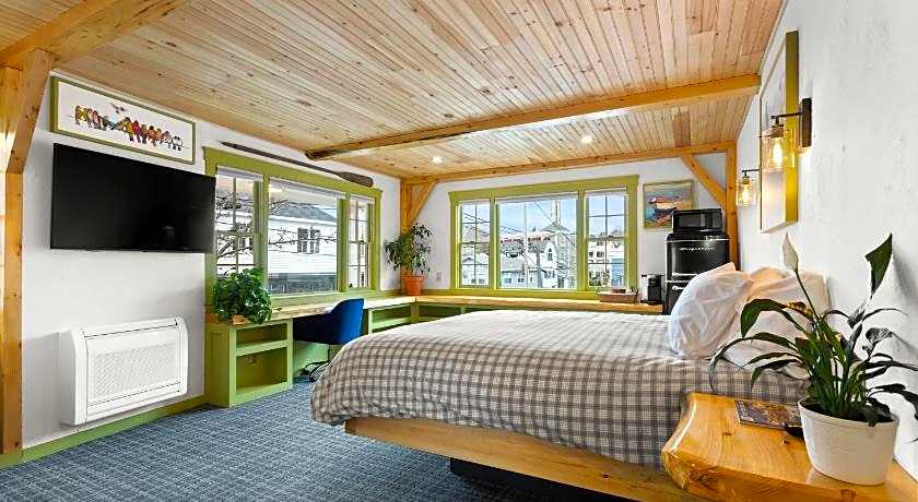 Downtown Camden Hotel