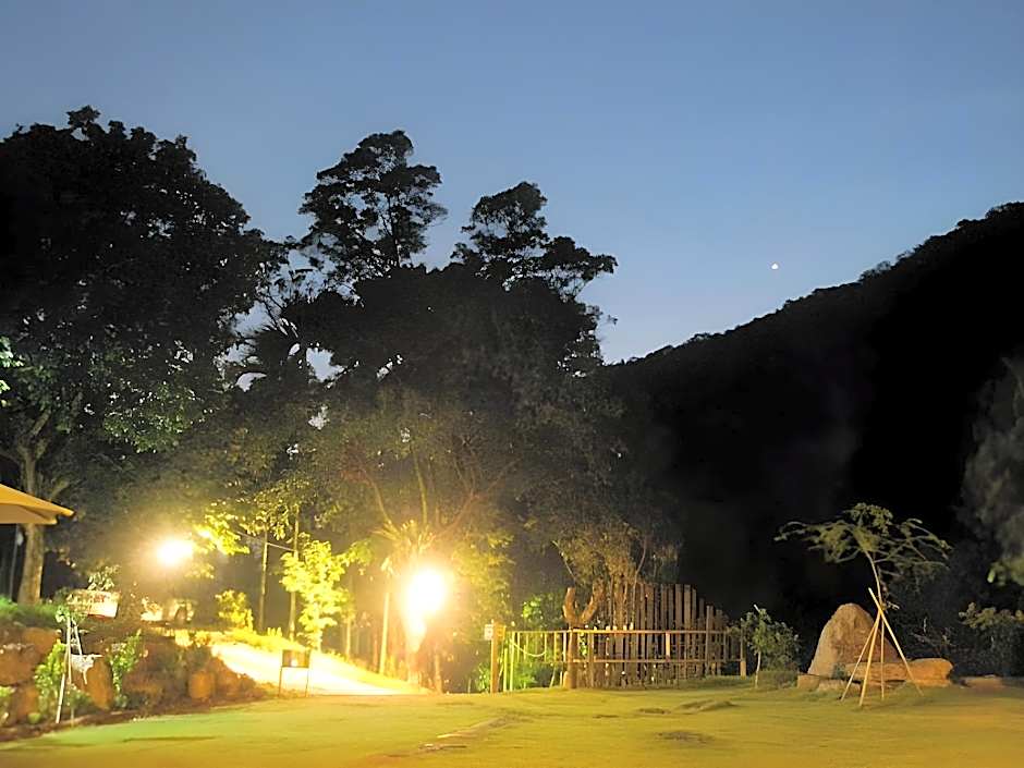 Young Chi Ku Hot Spring B&B