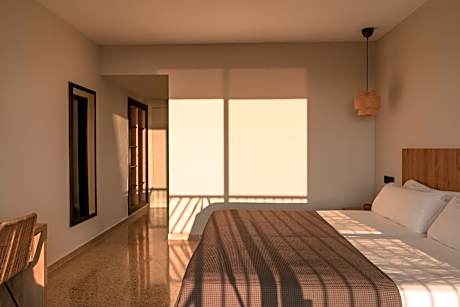 Double Room with Partial Sea View or Swimming Pool View