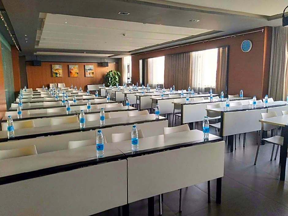 JinJiang Inn Select Anyang Preschool Teachers College