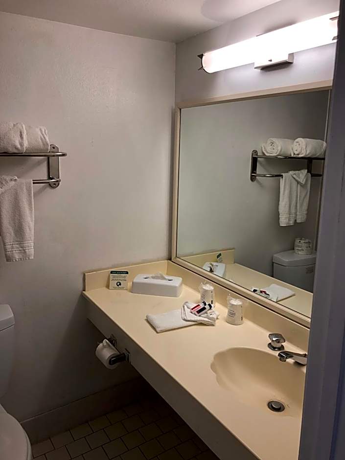 Days Inn by Wyndham Camarillo - Ventura