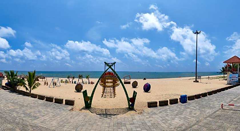 View Nhat Le Beach Hotel