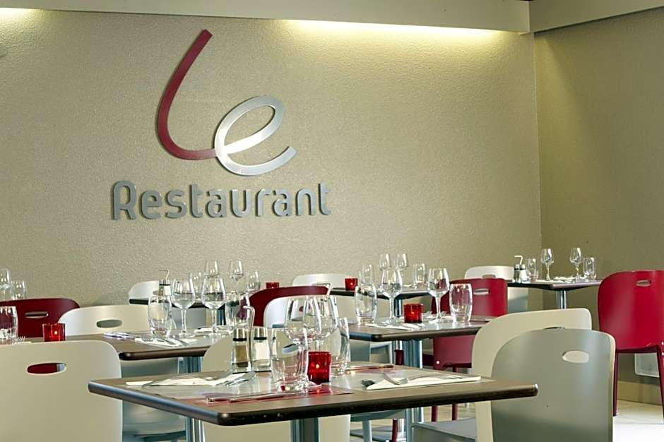 Campanile Dinan - Taden