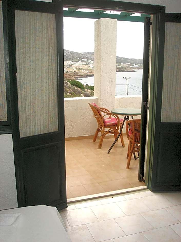Hotel Finiki View