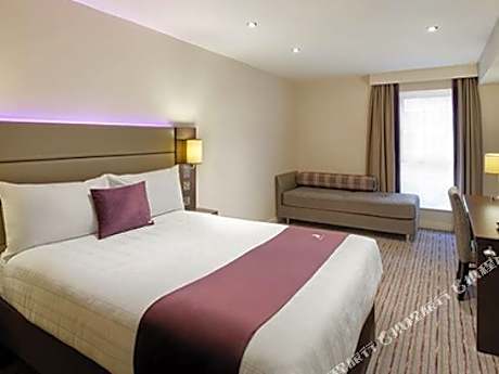 Premier Inn Bristol (Alveston)