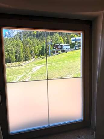 8-Bed Mixed Dormitory Room