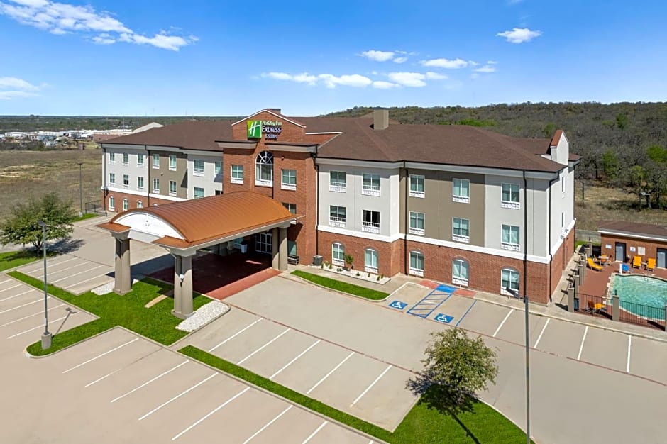 Holiday Inn Express & Suites Graham by IHG