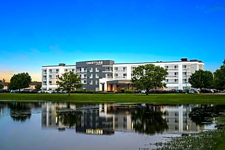 Courtyard by Marriott Evansville East