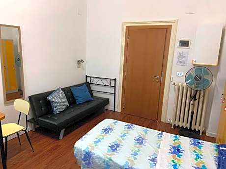 Triple Room with Private Bathroom