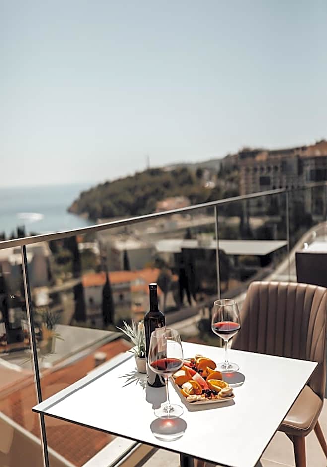 Hotel Lusso Mare by Aycon