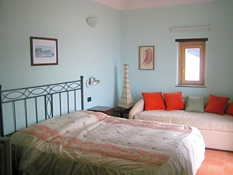 Double Room with Private External Bathroom  and terrace