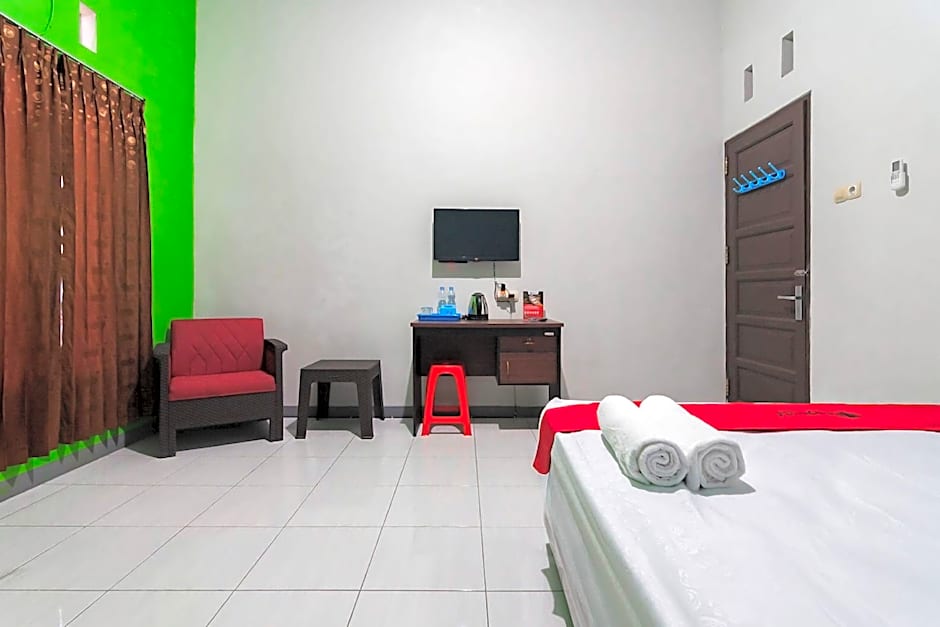 RedDoorz Syariah near Jalan Jakarta Samarinda