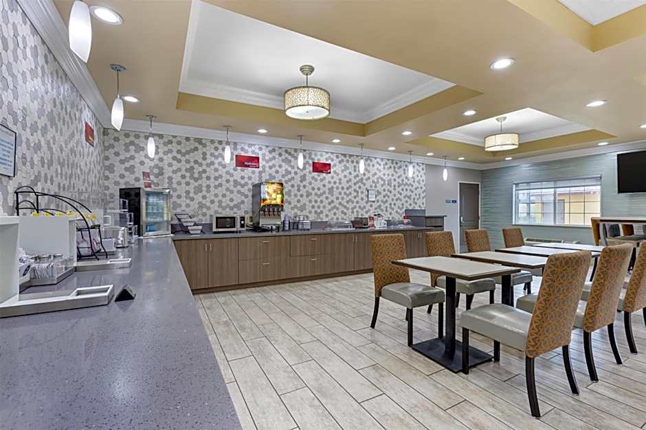 Best Western Plus Wasco Inn & Suites