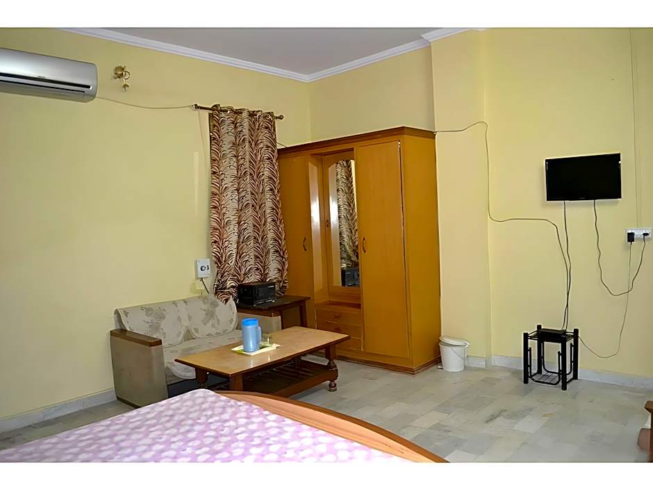 Hotel Maharana Palace